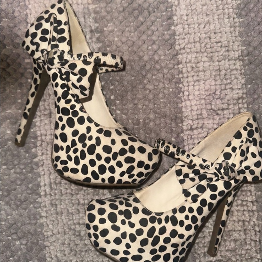 Polka Dot High Heel Mary Jane Pumps
